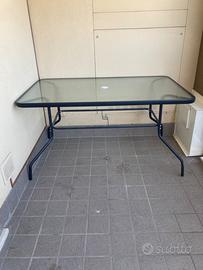 Tavolo da esterno 
