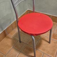  Sedia con struttura in acciaio