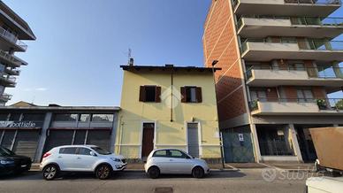 LABORATORIO A TORINO