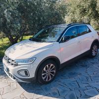 VW T-Roc 1.0 TSI 110cv (2022)
