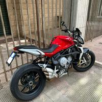 MV Agusta brutale 675