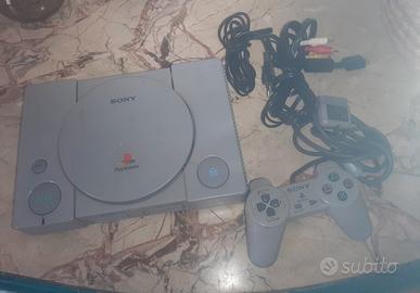playstation 1 con controller,cavo alimentazione..