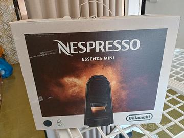 Macchina caffe Nespresso Essenza minii