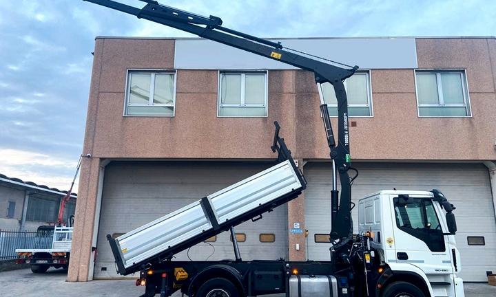 IVECO 160E28 - Ribaltabile + Gru'