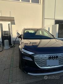 Audi Q4 40 e-tron Business Advanced 204 CV – Viola