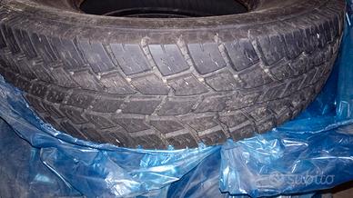 4 gomme 4 stagioni  235/85 r 16