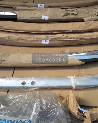 Paraurti auto d'epoca nuovi rimanenze di magazzino