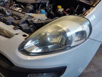 Proiettore sx FIAT GRANDE PUNTO EVO 2011
