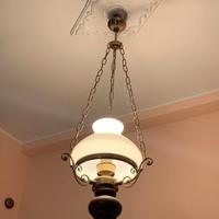 Lampadario a sospensione in vetro latte