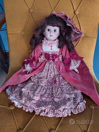 Bambola in porcellana