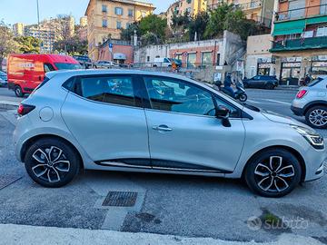 Renault Clio 1. 5 gasolio ok neopatentati 