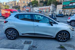 Renault Clio 1. 5 gasolio ok neopatentati 