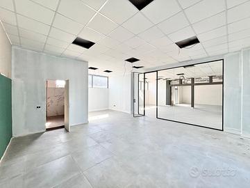 Locale uso ufficio con buona visibilità e parchegg