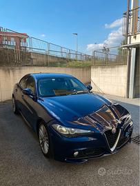 Alfa Romeo Giulia Giulia 2016 2.2 t Super 180cv