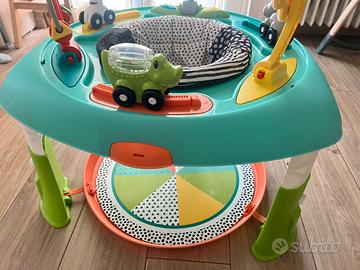 Tavolo d’attivita’ infantino