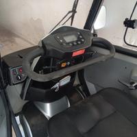 Scooter cabinato per anziani e disabili