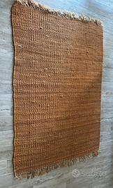 tappeto in corda naturale con frange