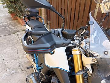 BMW r1200r