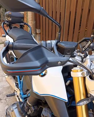 BMW r1200r