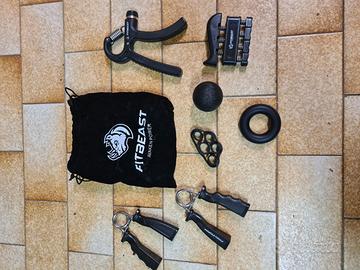 Attrezzo per rinforzo mani