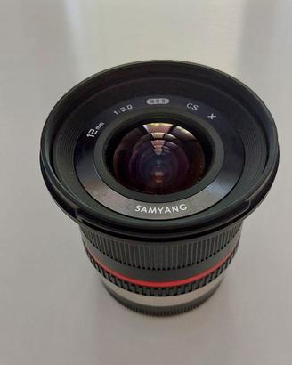 Samyang12mmf2  mf attacco xmount  Fuji