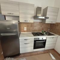 Cucina 180 cm + frigorifero