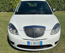 Lancia y 1.2 benz - 2011