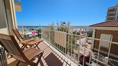 Igea Marina Bilocale Fronte Mare Estivo