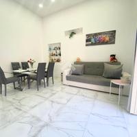 2 LOCALI A NAPOLI