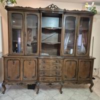 Credenza con vetrina in legno massello