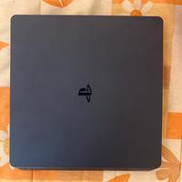 PlayStation 4 slim mai usato