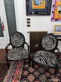 2 poltrone e 2 sedie vintage nere con velluto preg