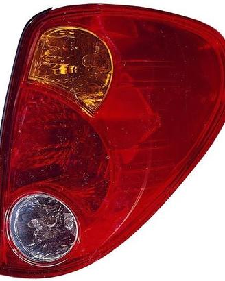FANALE FANALINO POSTERIORE MITSUBISHI L200 2005