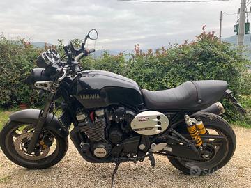 Yamaha XJR 1300 - 2015