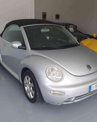 VOLKSWAGEN New Beetle 1.6 Cabrio