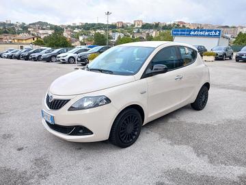 Lancia Ypsilon 1.0 BENZINA HYBRID 2022