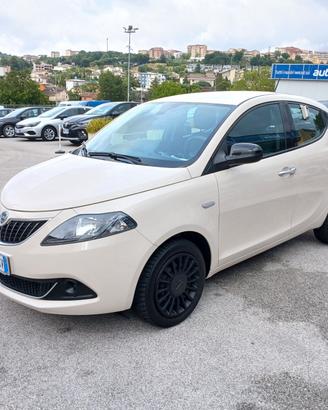 Lancia Ypsilon 1.0 BENZINA HYBRID 2022