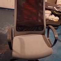 sedia da scrivania grigia