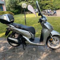 Honda SH 300 i GT