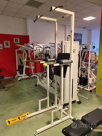 castello technogym (trazioni + dip)