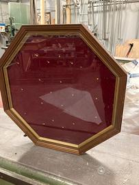 Porta medaglie esagonale