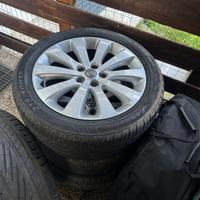 Cerchi e Gomme Opel Astra R17