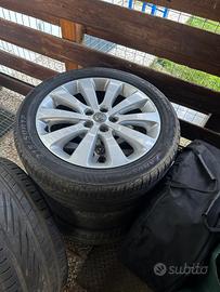 Cerchi e Gomme Opel Astra R17