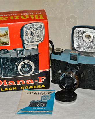 Macchina fotografica Diana-F