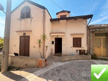 Casa Indipendente Tre Livelli Panoramica Ferrito