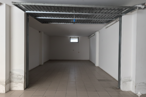 Ampio Garage Porto San Giorgio Nord