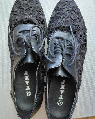 Scarpe nere pizzo