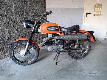 Aermacchi H D 125 Scrambler 