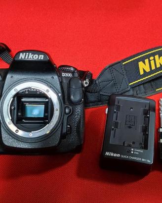 Nikon D300 + Obbiettivi e accessori