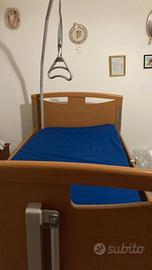 Letto ortopedico elettrico con telecomando sponde
